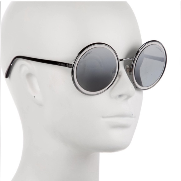 Chanel Oversized Round Glasses - Picture 1 of 3